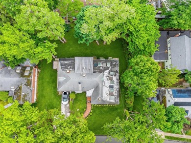 Located in the heart of Great Neck Village, this impeccably - photo 21