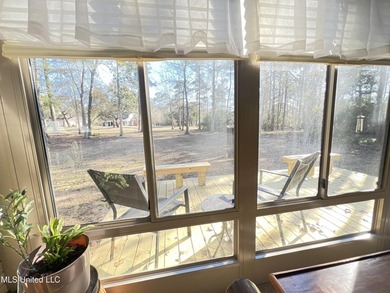 Prime Golf Course Living in Diamondhead | Wake up to sweeping - photo 28
