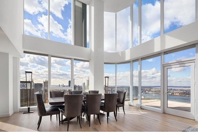 Lake Home For Sale in New York (Manhattan), New York