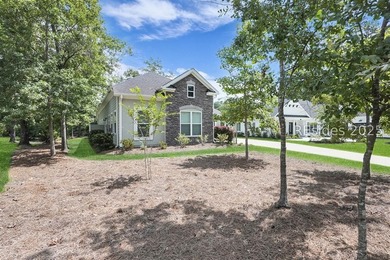 Discover the best of both worlds in this stunning custom home - photo 58