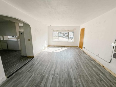 6~Unit Property. Exterior Parking. Great Investment Opportunity - photo 8