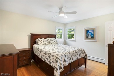 Impressive updated ranch.. Beautiful custom kitchen boasts an - photo 12