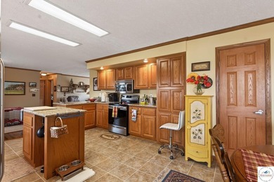 Welcome to one of the most unique properties in Pom-Osa Heights! - photo 15