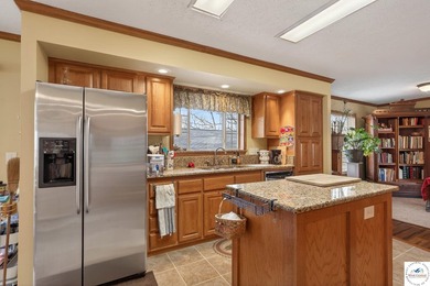 Welcome to one of the most unique properties in Pom-Osa Heights! - photo 17