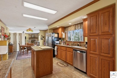Welcome to one of the most unique properties in Pom-Osa Heights! - photo 18