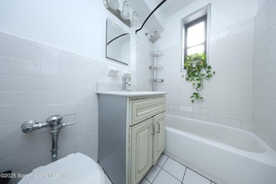 Welcome to the Roosevelt Building--one of Bay Ridge's most - photo 18