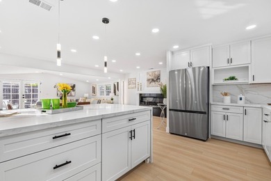 Welcome to this charming 4-bedroom, 2-bathroom home located in - photo 27