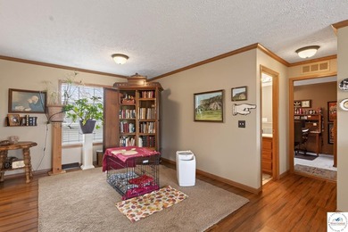 Welcome to one of the most unique properties in Pom-Osa Heights! - photo 31