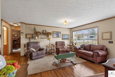 Welcome to one of the most unique properties in Pom-Osa Heights! - photo 35