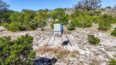 Welcome to your private hunting paradise in Del Rio, Texas. This - photo 9