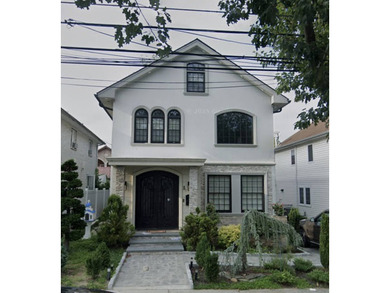 East River Home For Sale in Beechhurst New York