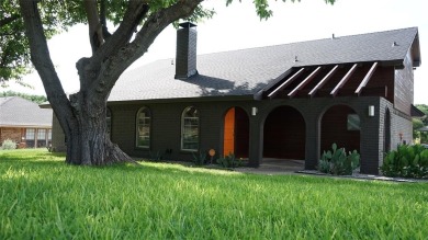 Lake Home For Sale in Fort Worth, Texas