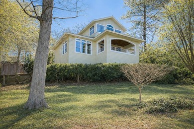 Sellers are a motivated military family. Discover an exceptional - photo 3