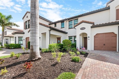 Lake Condo For Sale in Fort Myers, Florida