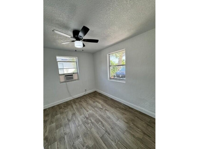 Single family home located just a few miles from the beach! New - photo 5