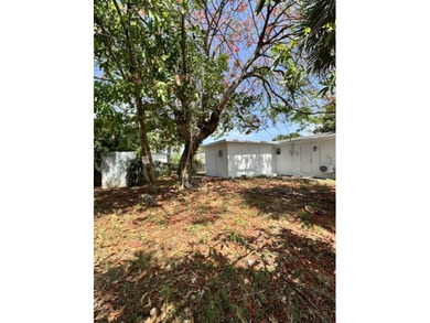 Single family home located just a few miles from the beach! New - photo 10
