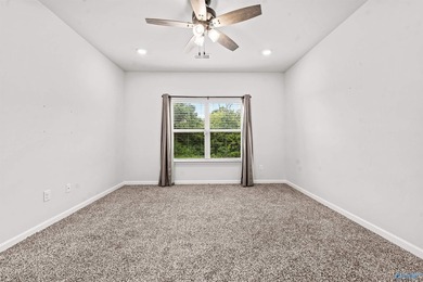Great location near Research Park Blvd. Upgraded, 3 year old - photo 22
