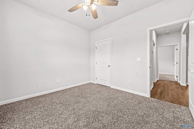 Great location near Research Park Blvd. Upgraded, 3 year old - photo 27