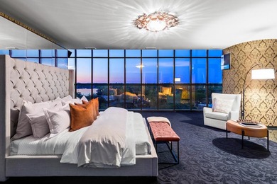 Rare Top-Floor Penthouse with unbelievable Views of Bde Maka Ska - photo 9