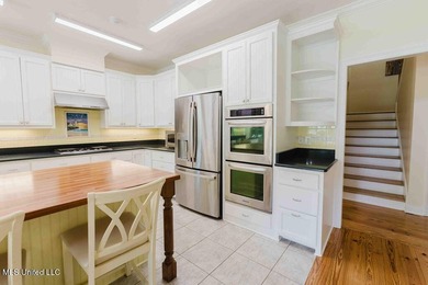 Experience true Southern charm in this stunning 6,437 sq ft - photo 16