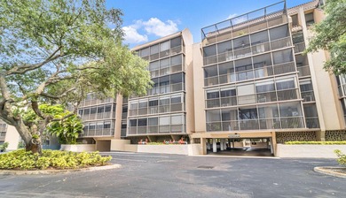 Completely renovated and professionally designed 2-bedroom, 2 - photo 20