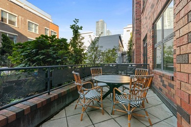 Welcome to Liberty Pointe, where urban elegance meets modern - photo 21