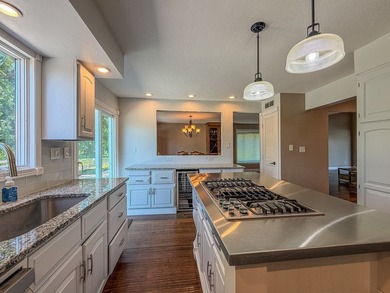 Spacious 4 bedroom, 2.5 bath home with a 4 car garage on over - photo 23