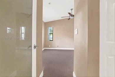 Welcome to easy living in this beautifully updated 3-bedroom - photo 7