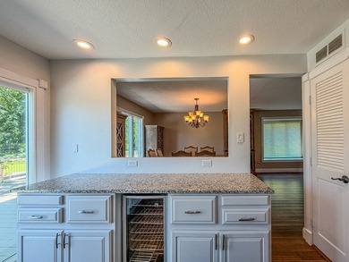 Spacious 4 bedroom, 2.5 bath home with a 4 car garage on over - photo 27