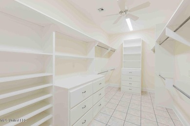 Experience true Southern charm in this stunning 6,437 sq ft - photo 35