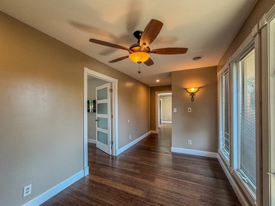 Spacious 4 bedroom, 2.5 bath home with a 4 car garage on over - photo 36