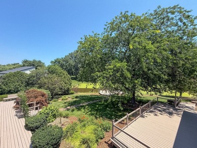 Spacious 4 bedroom, 2.5 bath home with a 4 car garage on over - photo 41