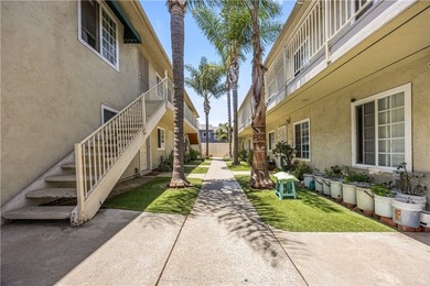 Welcome to this charming 2-bedroom, 1-bath upper-level condo - photo 2