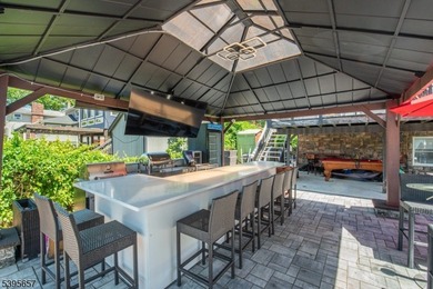 Lakefront Outdoor Entertainers Paradise! 4 Bedrooms + office, 3 - photo 6