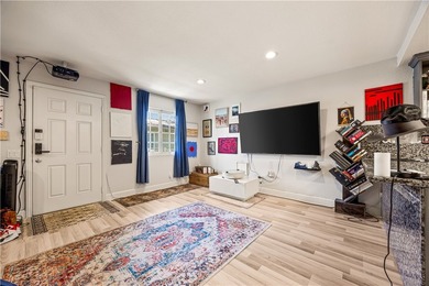 Welcome to this charming 2-bedroom, 1-bath upper-level condo - photo 8