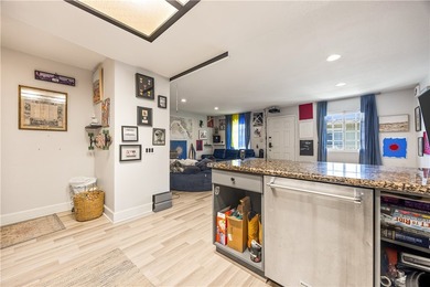 Welcome to this charming 2-bedroom, 1-bath upper-level condo - photo 10