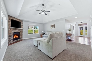 Welcome home to this beautifully maintained one-owner residence - photo 12