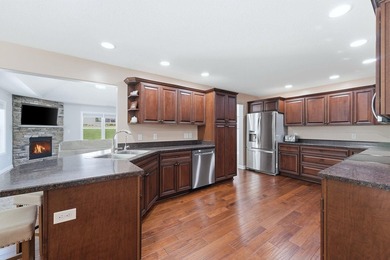 Welcome home to this beautifully maintained one-owner residence - photo 14