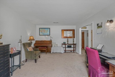 Welcome to this charming 3-bedroom, 2-bath BRICK home perfectly - photo 14