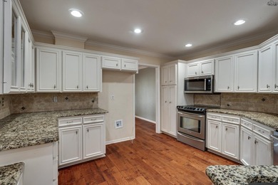 Quiet Colonial Park cul-de-sac location with the space and - photo 14