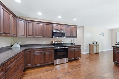 Welcome home to this beautifully maintained one-owner residence - photo 16