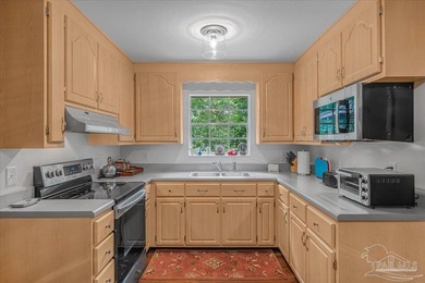 Welcome to this charming 3-bedroom, 2-bath BRICK home perfectly - photo 16