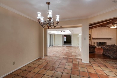 Quiet Colonial Park cul-de-sac location with the space and - photo 17