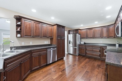 Welcome home to this beautifully maintained one-owner residence - photo 18