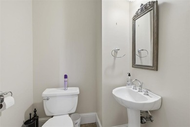 Stately French-inspired custom home in the highly sought-after - photo 18