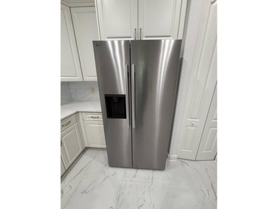 Mostly renovated, upgraded floors, kitchen countertops and all - photo 19