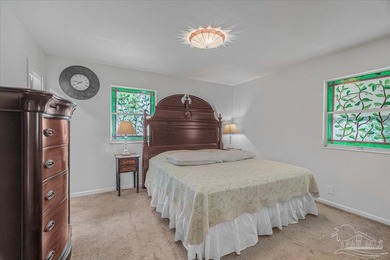 Welcome to this charming 3-bedroom, 2-bath BRICK home perfectly - photo 23