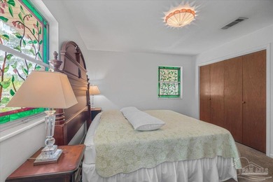 Welcome to this charming 3-bedroom, 2-bath BRICK home perfectly - photo 25