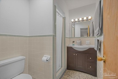 Welcome to this charming 3-bedroom, 2-bath BRICK home perfectly - photo 26