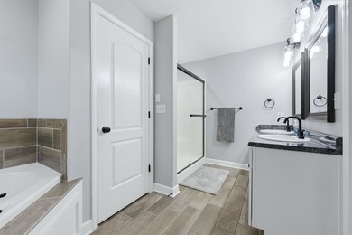 Welcome home to this beautifully maintained one-owner residence - photo 29